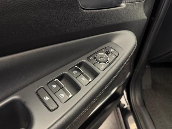 Hyundai Santa Fe IV с пробегом 2018 года, цена 2 495 000 рублей, 191000 км, внедорожник, Автокод Объявления