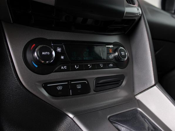 Ford Focus III с пробегом 2014 года, цена 859 000 рублей, 216500 км, хэтчбек, Автокод Объявления