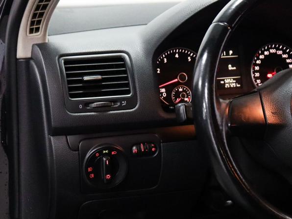 Volkswagen Jetta V с пробегом 2010 года, цена 679 000 рублей, 257290 км, седан, Автокод Объявления