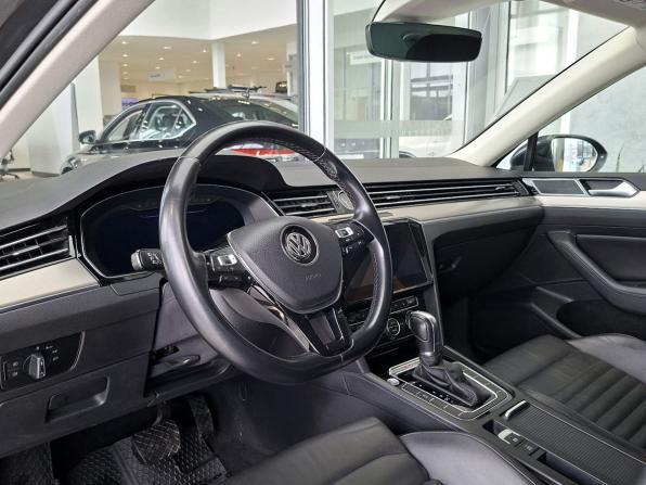 Volkswagen Passat B8 с пробегом 2019 года, цена 2 899 000 рублей, 96255 км, универсал, Автокод Объявления