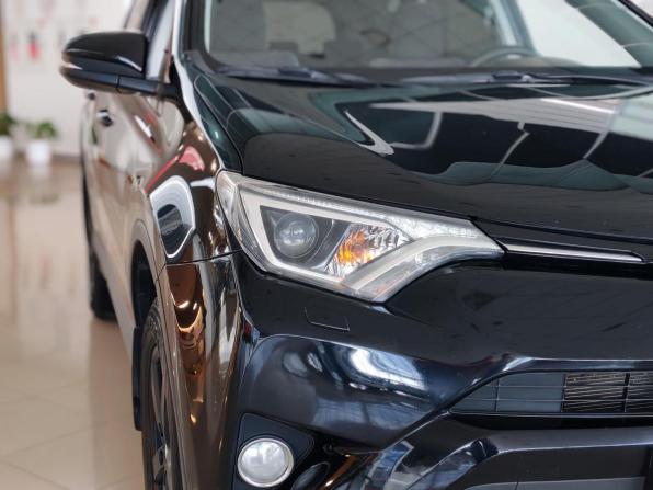 Toyota RAV4 IV (XA40) Рестайлинг с пробегом 2017 года, цена 2 225 000 рублей, 147777 км, внедорожник, Автокод Объявления