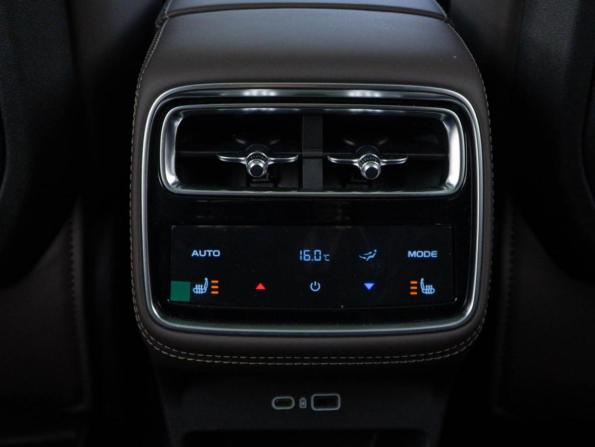 Geely Monjaro I Рестайлинг 2 с пробегом 2025 года, цена 4 298 055 рублей, 43 км, внедорожник, Автокод Объявления