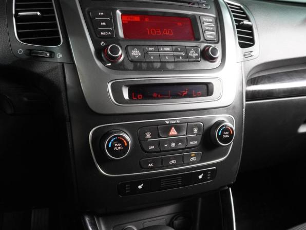 Kia Sorento II Рестайлинг с пробегом 2015 года, цена 1 749 000 рублей, 208842 км, внедорожник, Автокод Объявления