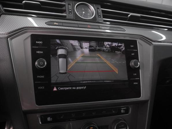 Volkswagen Passat B8 с пробегом 2019 года, цена 3 245 000 рублей, 112304 км, универсал, Автокод Объявления