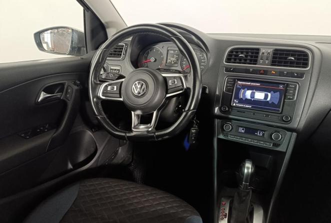 Volkswagen Polo V Рестайлинг с пробегом 2019 года, цена 1 350 000 рублей, 90769 км, седан, Автокод Объявления