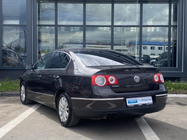 Volkswagen Passat B6 с пробегом 2009 года, цена 649 000 рублей, 245535 км, седан, Автокод Объявления
