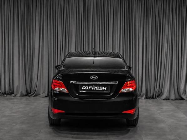Hyundai Solaris I Рестайлинг с пробегом 2015 года, цена 999 000 рублей, 144011 км, седан, Автокод Объявления