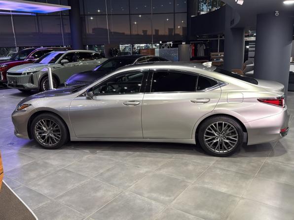 Lexus ES VII с пробегом 2021 года, цена 3 938 000 рублей, 78537 км, седан, Автокод Объявления