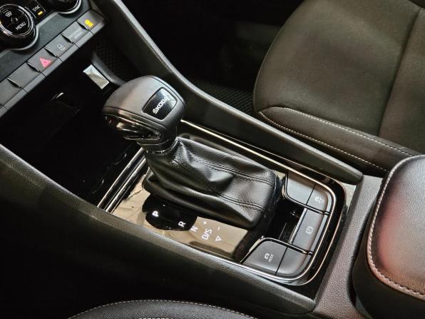 Skoda Karoq I с пробегом 2021 года, цена 1 845 000 рублей, 210369 км, внедорожник, Автокод Объявления