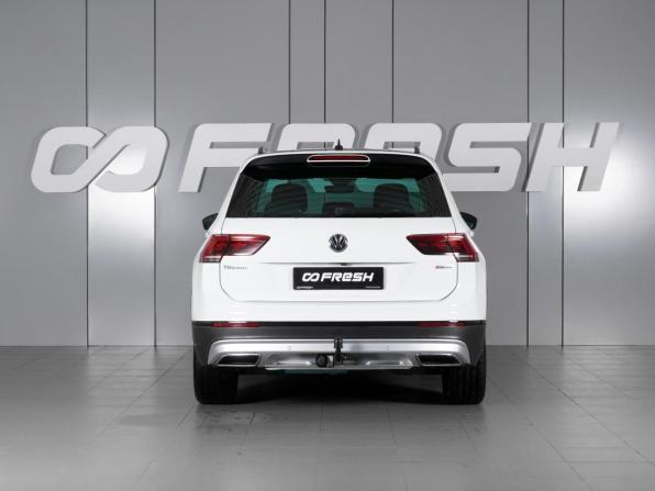 Volkswagen Tiguan II Рестайлинг с пробегом 2020 года, цена 2 650 000 рублей, 193469 км, внедорожник, Автокод Объявления