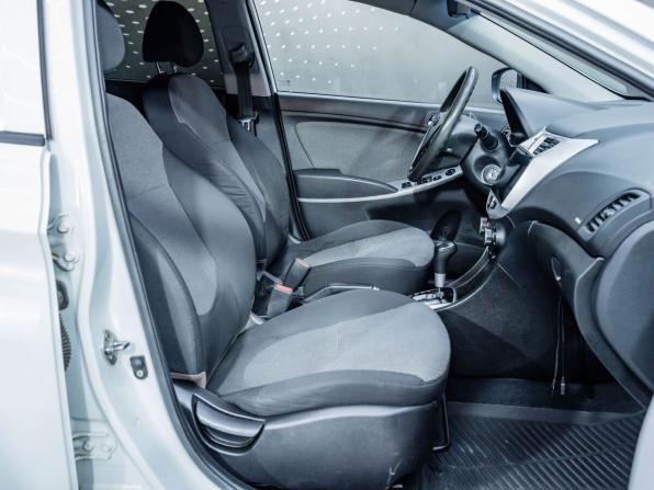 Hyundai Solaris I с пробегом 2013 года, цена 609 000 рублей, 160783 км, седан, Автокод Объявления