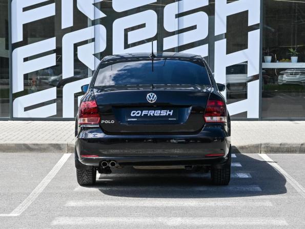 Volkswagen Polo V Рестайлинг с пробегом 2019 года, цена 1 359 800 рублей, 117277 км, седан, Автокод Объявления