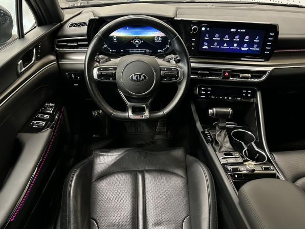Kia K5 III с пробегом 2021 года, цена 1 820 000 рублей, 50792 км, седан, Автокод Объявления