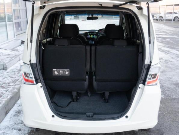 Honda Freed I Рестайлинг с пробегом 2012 года, цена 1 000 000 рублей, 99663 км, компактвэн, Автокод Объявления