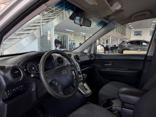 Kia Carens II (UN) с пробегом 2010 года, цена 799 900 рублей, 216000 км, компактвэн, Автокод Объявления