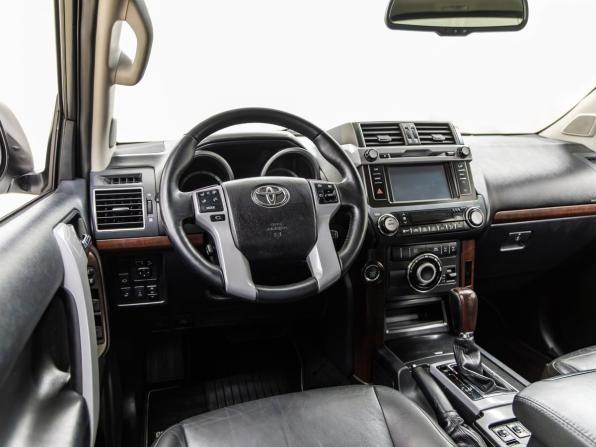 Toyota Land Cruiser Prado 150 Series Рестайлинг 1 с пробегом 2015 года, цена 3 648 000 рублей, 136090 км, внедорожник, Автокод Объявления