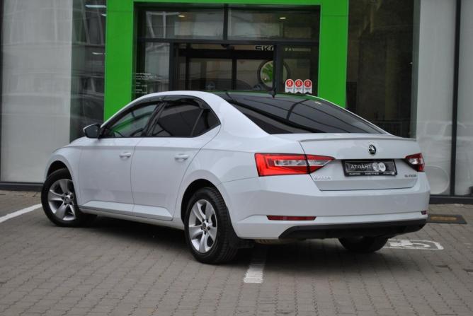 Skoda Superb III с пробегом 2019 года, цена 1 849 000 рублей, 61454 км, лифтбек, Автокод Объявления