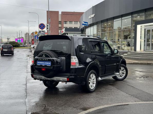 Mitsubishi Pajero IV Рестайлинг 1 с пробегом 2011 года, цена 2 100 000 рублей, 133024 км, внедорожник, Автокод Объявления