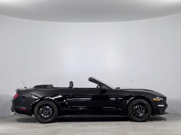 Ford Mustang VI Рестайлинг с пробегом 2021 года, цена 3 060 000 рублей, 82179 км, кабриолет, Автокод Объявления