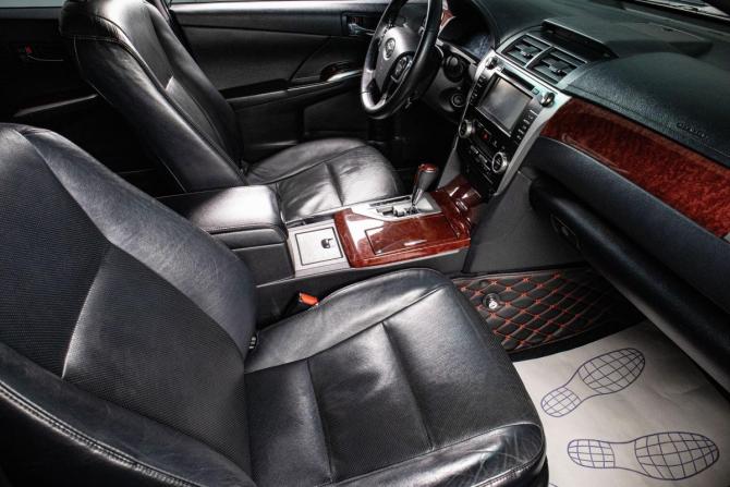 Toyota Camry VII (XV50) с пробегом 2013 года, цена 1 599 000 рублей, 262000 км, седан, Автокод Объявления