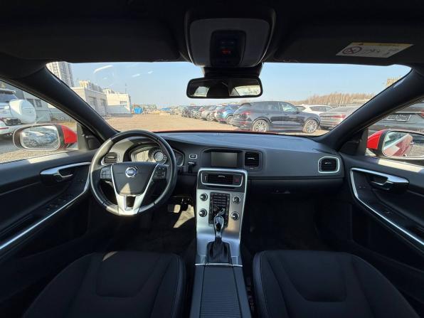Volvo S60 II Рестайлинг с пробегом 2017 года, цена 2 085 000 рублей, 44500 км, седан, Автокод Объявления