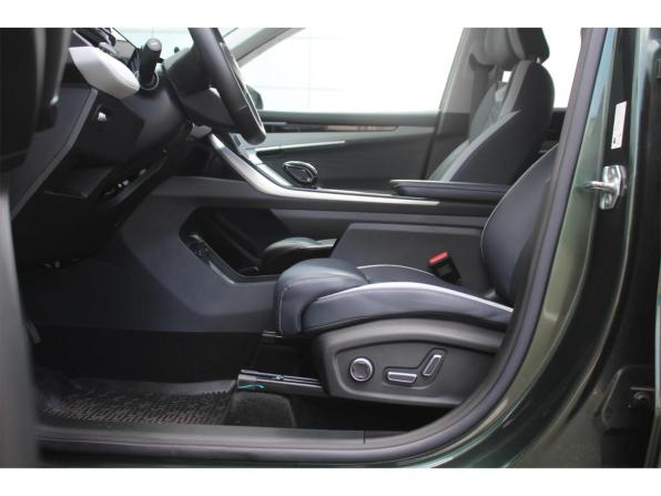 Geely Atlas II с пробегом 2023 года, цена 2 810 000 рублей, 10080 км, внедорожник, Автокод Объявления
