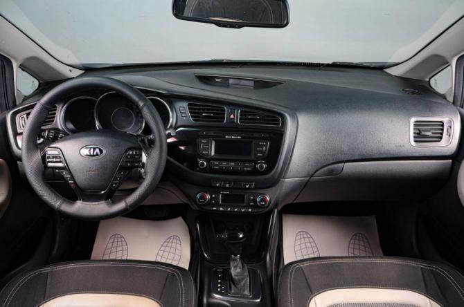 Kia Ceed II с пробегом 2013 года, цена 1 059 000 рублей, 252000 км, универсал, Автокод Объявления
