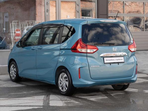 Honda Freed II с пробегом 2017 года, цена 1 380 000 рублей, 106120 км, компактвэн, Автокод Объявления