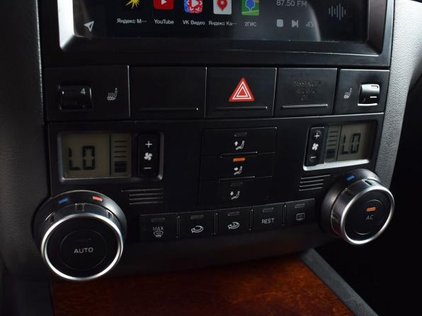 Volkswagen Touareg I Рестайлинг с пробегом 2008 года, цена 1 099 995 рублей, 205178 км, внедорожник, Автокод Объявления