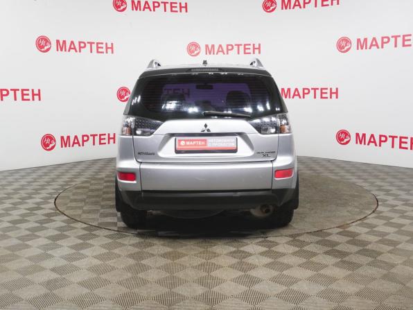 Mitsubishi Outlander II Рестайлинг с пробегом 2010 года, цена 884 000 рублей, 249088 км, внедорожник, Автокод Объявления