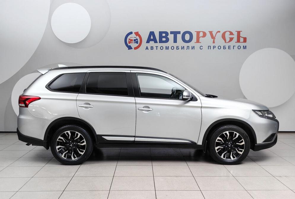 Mitsubishi Outlander III Рестайлинг 3 Подольск  - изображение 5