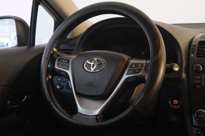 Toyota Avensis III с пробегом 2009 года, цена 1 199 000 рублей, 224744 км, седан, Автокод Объявления