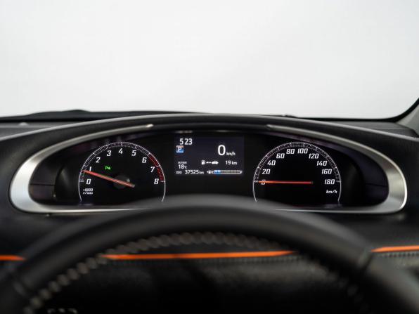 Toyota Sienta II Рестайлинг с пробегом 2019 года, цена 1 630 000 рублей, 37525 км, компактвэн, Автокод Объявления