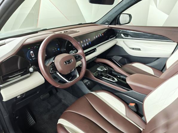 Geely Monjaro I с пробегом 2023 года, цена 3 147 000 рублей, 31257 км, внедорожник, Автокод Объявления