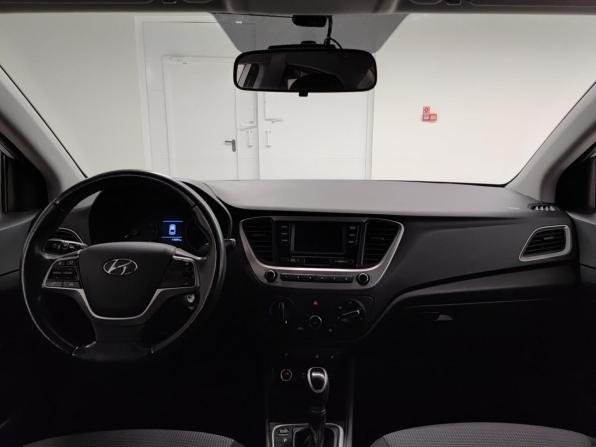 Hyundai Solaris II с пробегом 2017 года, цена 1 249 000 рублей, 115050 км, седан, Автокод Объявления