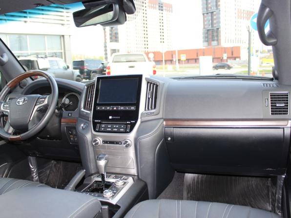 Toyota Land Cruiser 200 Series Рестайлинг 2 с пробегом 2020 года, цена 11 300 000 рублей, 22275 км, внедорожник, Автокод Объявления