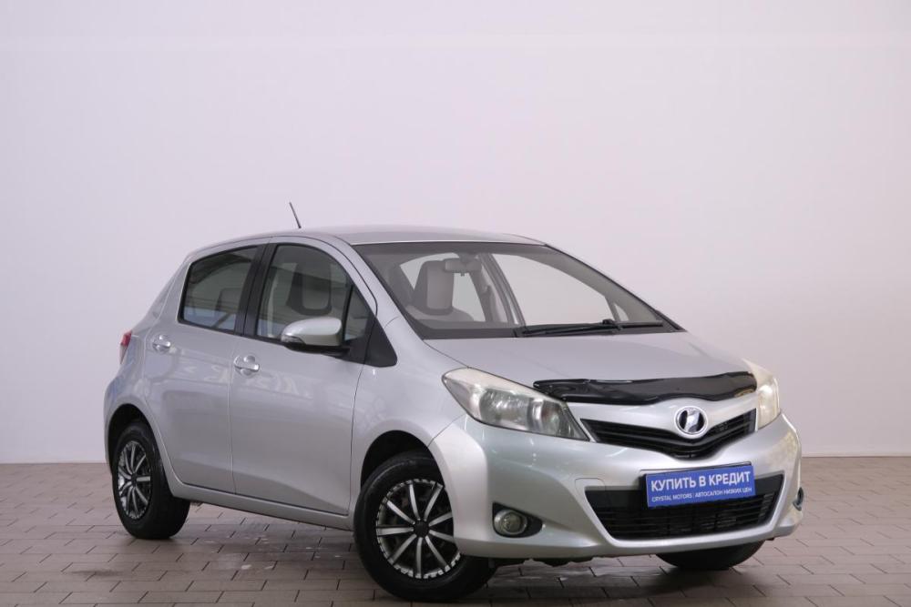 Toyota Vitz III (XP130) Омск  - изображение 1