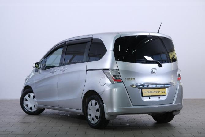 Honda Freed I Рестайлинг с пробегом 2012 года, цена 1 149 000 рублей, 152000 км, компактвэн, Автокод Объявления