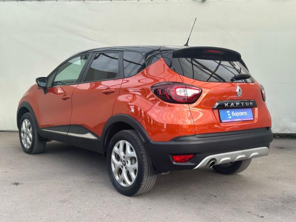 Renault Kaptur I с пробегом 2017 года, цена 1 595 000 рублей, 114030 км, внедорожник, Автокод Объявления