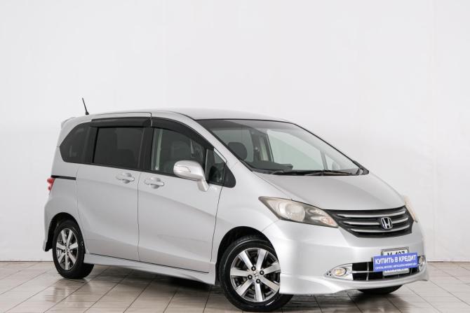 Honda Freed I с пробегом 2010 года, цена 1 049 000 рублей, 104000 км, компактвэн, Автокод Объявления