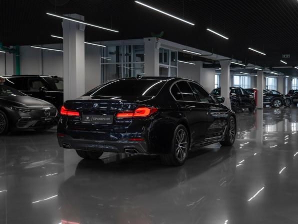 BMW 5 серии VII (G30/G31/G38) Рестайлинг с пробегом 2021 года, цена 4 550 000 рублей, 58630 км, седан, Автокод Объявления