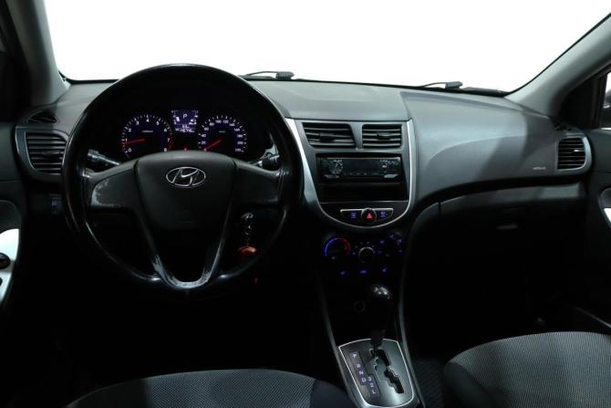 Hyundai Solaris I с пробегом 2013 года, цена 720 000 рублей, 146745 км, седан, Автокод Объявления
