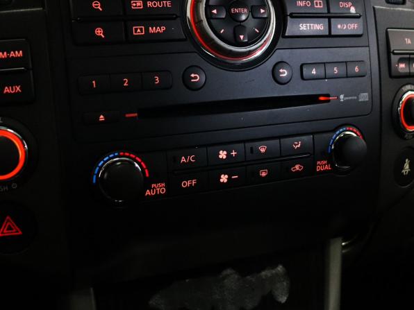 Nissan Pathfinder III Рестайлинг с пробегом 2010 года, цена 1 190 000 рублей, 286950 км, внедорожник, Автокод Объявления