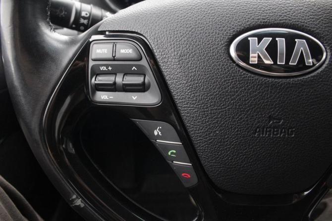 Kia Cerato III Рестайлинг (Classic) с пробегом 2017 года, цена 1 300 000 рублей, 181992 км, седан, Автокод Объявления