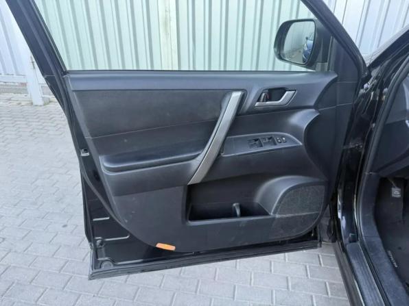 Toyota Highlander II (XU40) Рестайлинг с пробегом 2012 года, цена 1 745 000 рублей, 356283 км, внедорожник, Автокод Объявления