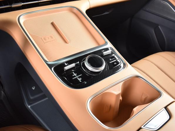 Geely EX5 EM-i с пробегом 2026 года, цена 3 599 999 рублей, 1012 км, внедорожник, Автокод Объявления