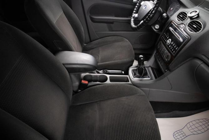 Ford Focus II с пробегом 2006 года, цена 359 000 рублей, 269112 км, седан, Автокод Объявления