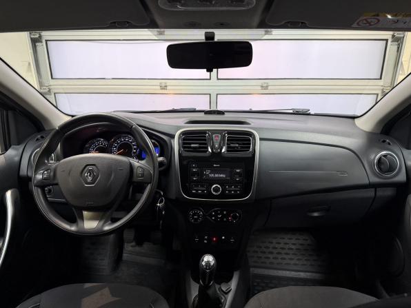 Renault Sandero II с пробегом 2017 года, цена 1 150 000 рублей, 92004 км, хэтчбек, Автокод Объявления