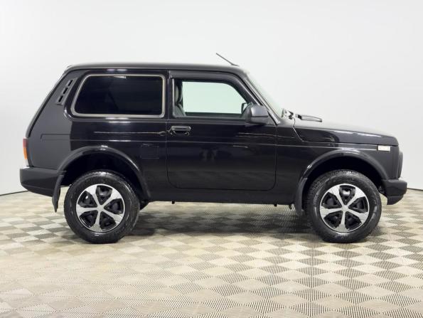 Lada (ВАЗ) Niva Legend с пробегом 2024 года, цена 930 900 рублей, 5344 км, внедорожник, Автокод Объявления