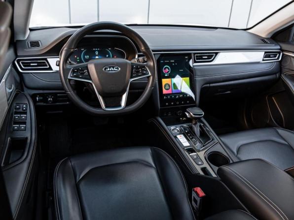 JAC J7 I с пробегом 2023 года, цена 1 085 000 рублей, 82563 км, лифтбек, Автокод Объявления